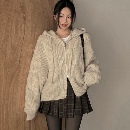 Dongdaemum Women’s Coats & Jackets, a testament to the elegance and quality of wholesale Korean fashion.