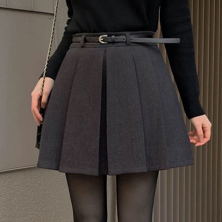 Dongdaemum Women’s Dresses, a testament to the elegance and quality of wholesale Korean fashion.