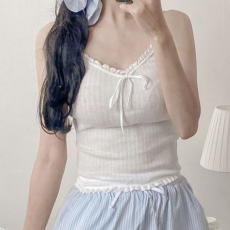 Dongdaemum Women’s One-Pieces, a testament to the elegance and quality of wholesale Korean fashion.
