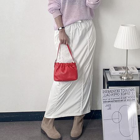 Dongdaemum Women’s Dresses, a testament to the elegance and quality of wholesale Korean fashion.