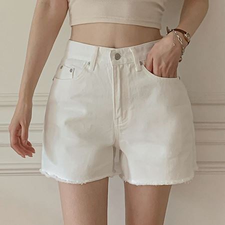 Dongdaemum Women’s Pants, a testament to the elegance and quality of wholesale Korean fashion.