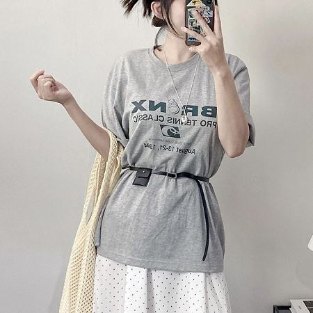 Dongdaemum Women’s Shirts, Tops & T-Shirts, a testament to the elegance and quality of wholesale Korean fashion.
