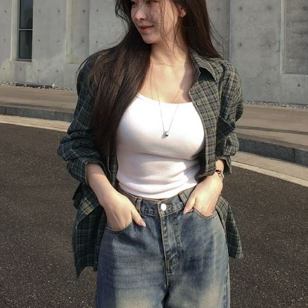 Dongdaemum Women’s Shirts, Tops & T-Shirts, a testament to the elegance and quality of wholesale Korean fashion.