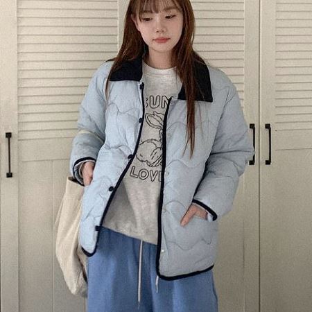 Dongdaemum Women’s Coats & Jackets, a testament to the elegance and quality of wholesale Korean fashion.