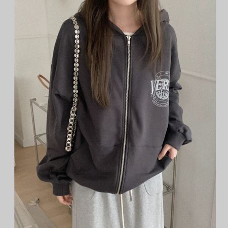 A variety of Dongdaemum Women’s Coats & Jackets, reflecting the sophistication of Korean fashion.