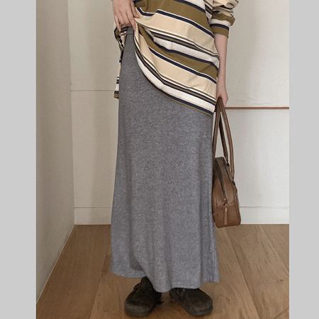 A collection of Dongdaemum Women’s Dresses, encapsulating the charm of Korean fashion.