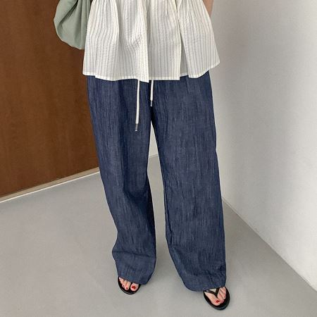 An array of Dongdaemum Women’s Pants, embodying the versatility of Korean fashion.