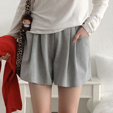 An array of Dongdaemum Women’s Pants, embodying the versatility of Korean fashion.