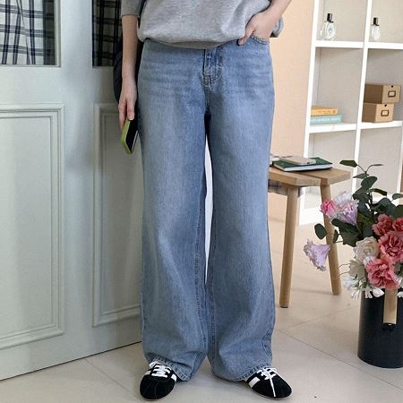 An array of Dongdaemum Women’s Pants, embodying the versatility of Korean fashion.