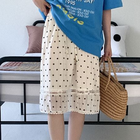 Dongdaemum Women’s Dresses, a testament to the elegance and quality of wholesale Korean fashion.