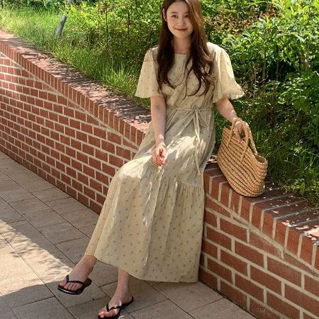 A collection of Dongdaemum Women’s Dresses, encapsulating the charm of Korean fashion.
