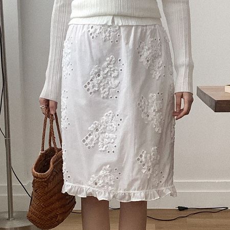 A collection of Dongdaemum Women’s Dresses, encapsulating the charm of Korean fashion.