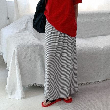 Dongdaemum Women’s Dresses, a testament to the elegance and quality of wholesale Korean fashion.