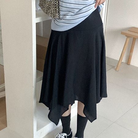 A collection of Dongdaemum Women’s Dresses, encapsulating the charm of Korean fashion.