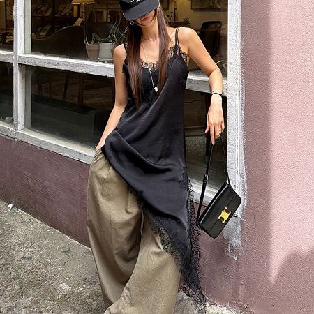 Dongdaemum Women’s Dresses, a testament to the elegance and quality of wholesale Korean fashion.