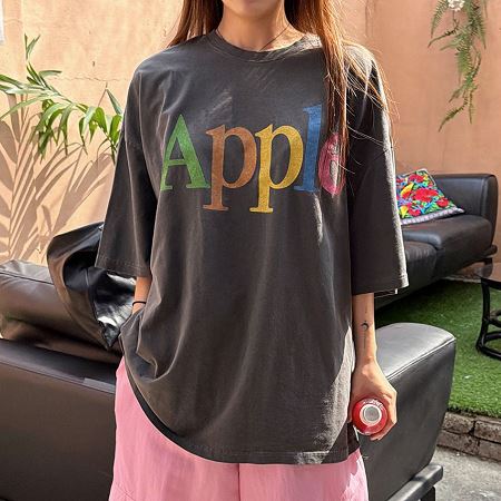 Dongdaemum Women’s Shirts, Tops & T-Shirts, a testament to the elegance and quality of wholesale Korean fashion.