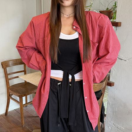 Dongdaemum Women’s Shirts, Tops & T-Shirts, a testament to the elegance and quality of wholesale Korean fashion.