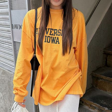 Dongdaemum Women’s Shirts, Tops & T-Shirts, a testament to the elegance and quality of wholesale Korean fashion.