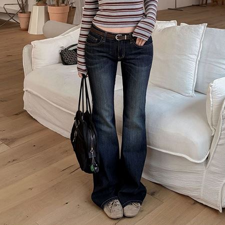 Dongdaemum Women’s Pants, a testament to the elegance and quality of wholesale Korean fashion.