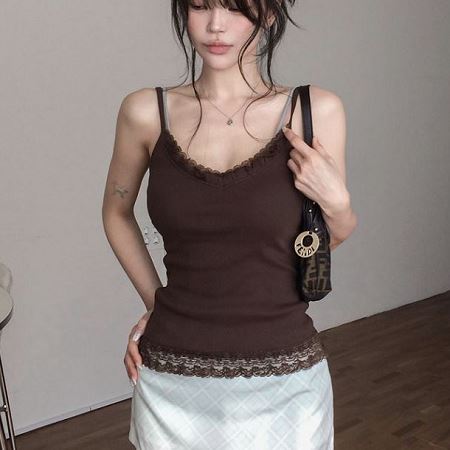 Dongdaemum Women’s Shirts, Tops & T-Shirts, a testament to the elegance and quality of wholesale Korean fashion.