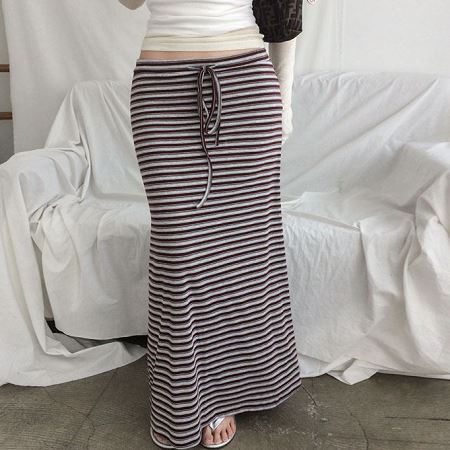 Dongdaemum Women’s Dresses, a testament to the elegance and quality of wholesale Korean fashion.