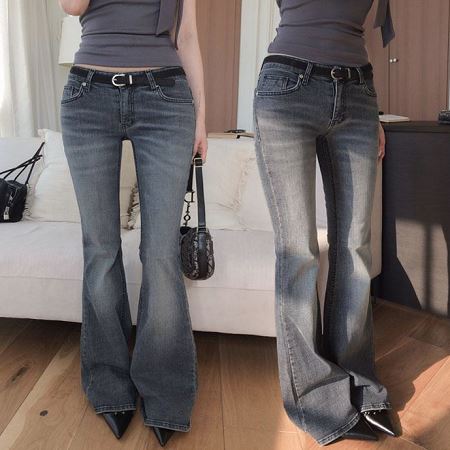 Dongdaemum Women’s Pants, a testament to the elegance and quality of wholesale Korean fashion.