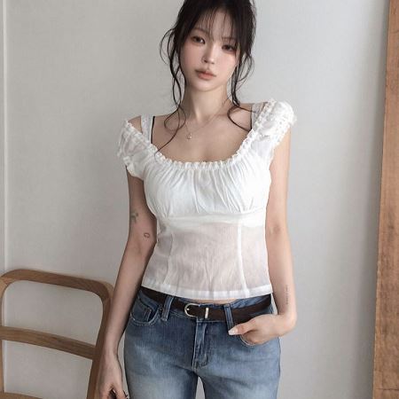 Dongdaemum Women’s Shirts, Tops & T-Shirts, a testament to the elegance and quality of wholesale Korean fashion.