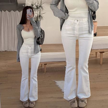 Dongdaemum Women’s Pants, a testament to the elegance and quality of wholesale Korean fashion.