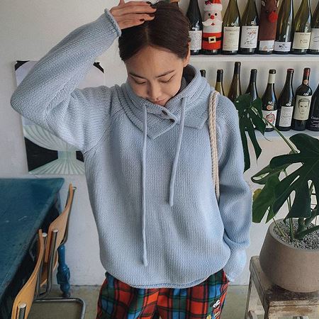 Dongdaemum Women’s Shirts, Tops & T-Shirts, a testament to the elegance and quality of wholesale Korean fashion.