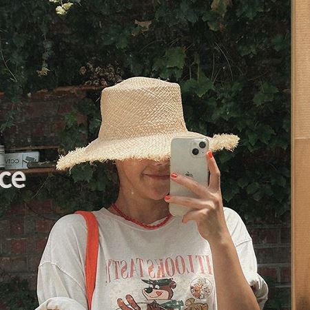 An assortment of Dongdaemum Women’s Clothing Accessories, embodying the chicness of Korean fashion.