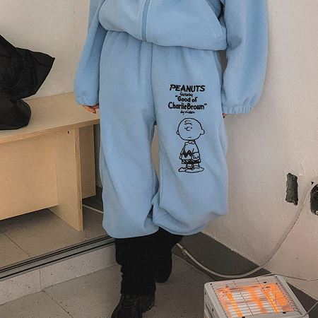 An array of Dongdaemum Women’s Pants, embodying the versatility of Korean fashion.