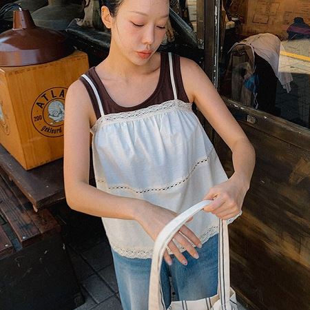 Dongdaemum Women’s One-Pieces, a testament to the elegance and quality of wholesale Korean fashion.