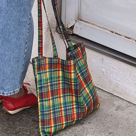 A collection of Dongdaemum Women’s Handbags, Wallets & Cases, showcasing the elegance of Korean fashion.