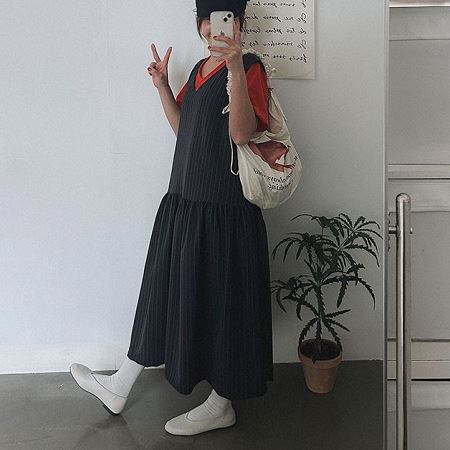 A collection of Dongdaemum Women’s Dresses, encapsulating the charm of Korean fashion.