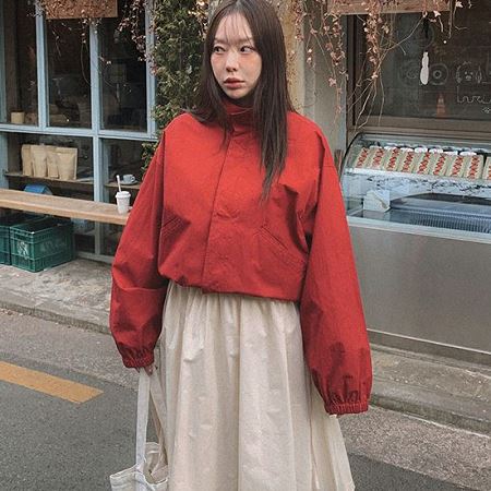 Dongdaemum Women’s Coats & Jackets, a testament to the elegance and quality of wholesale Korean fashion.