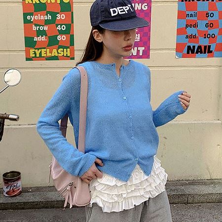Dongdaemum Women’s Coats & Jackets, a testament to the elegance and quality of wholesale Korean fashion.