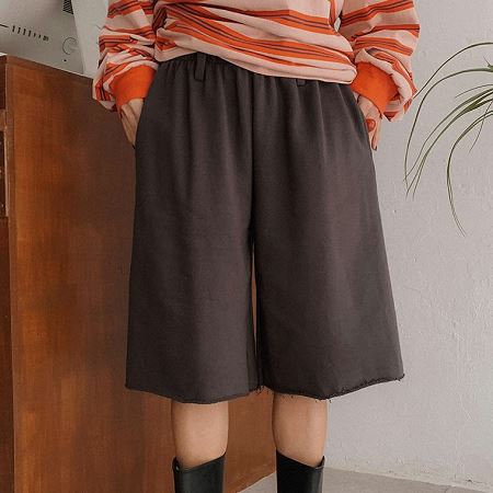 An array of Dongdaemum Women’s Pants, embodying the versatility of Korean fashion.
