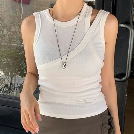 Dongdaemum Women’s Shirts, Tops & T-Shirts, a testament to the elegance and quality of wholesale Korean fashion.