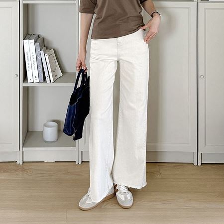 An array of Dongdaemum Women’s Pants, embodying the versatility of Korean fashion.