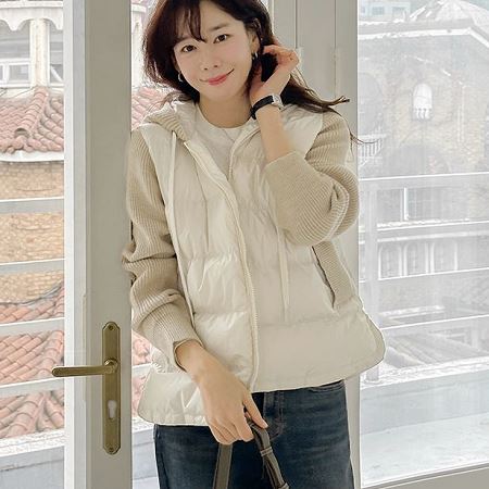 Dongdaemum Women’s Coats & Jackets, a testament to the elegance and quality of wholesale Korean fashion.