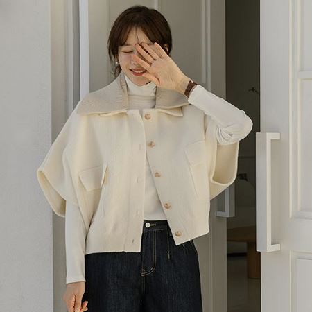 A variety of Dongdaemum Women’s Coats & Jackets, reflecting the sophistication of Korean fashion.