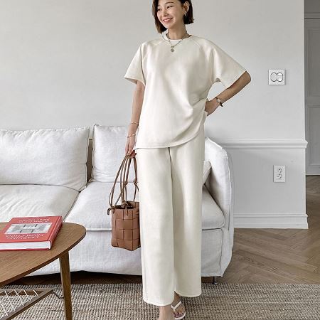 A variety of Dongdaemum Women’s One-Pieces, representing the allure of Korean fashion.