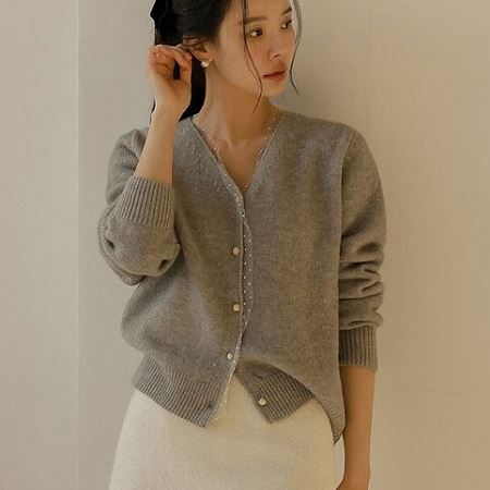 Dongdaemum Women’s Coats & Jackets, a testament to the elegance and quality of wholesale Korean fashion.