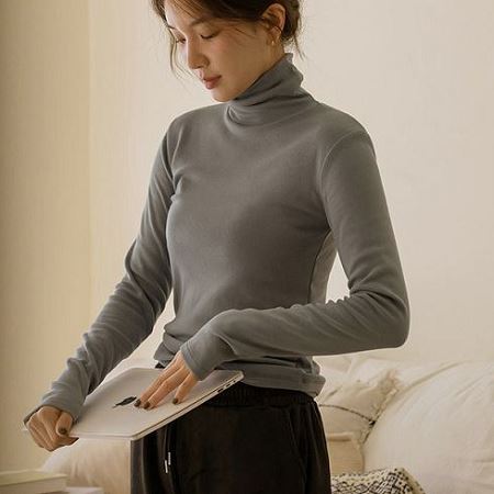 Dongdaemum Women’s Shirts, Tops & T-Shirts, a testament to the elegance and quality of wholesale Korean fashion.