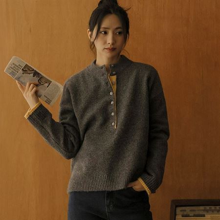 Dongdaemum Women’s Shirts, Tops & T-Shirts, a testament to the elegance and quality of wholesale Korean fashion.