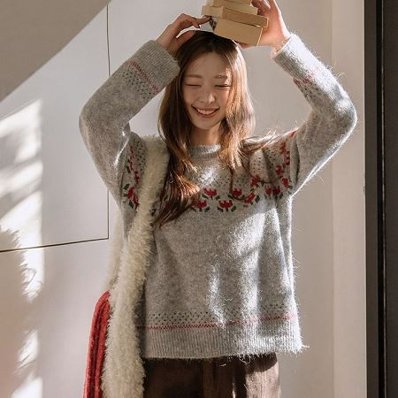 Dongdaemum Women’s Shirts, Tops & T-Shirts, a testament to the elegance and quality of wholesale Korean fashion.