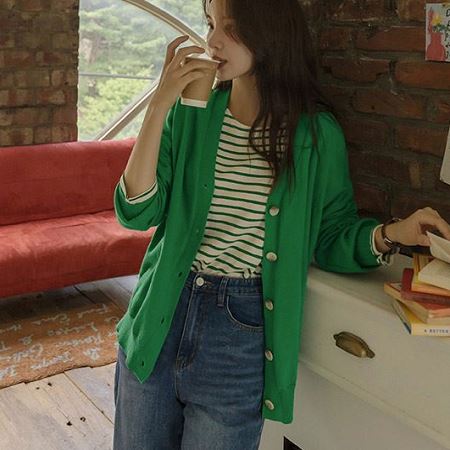 Dongdaemum Women’s Coats & Jackets, a testament to the elegance and quality of wholesale Korean fashion.