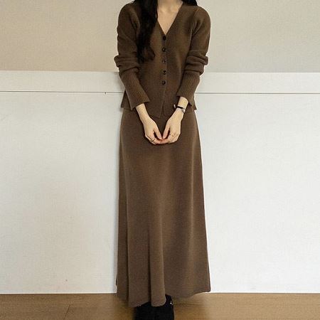 A variety of Dongdaemum Women’s One-Pieces, representing the allure of Korean fashion.