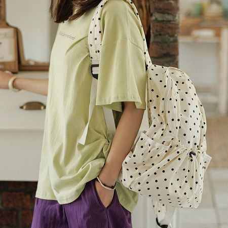 A collection of Dongdaemum Women’s Handbags, Wallets & Cases, showcasing the elegance of Korean fashion.