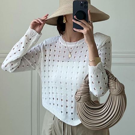 Dongdaemum Women’s Shirts, Tops & T-Shirts, a testament to the elegance and quality of wholesale Korean fashion.